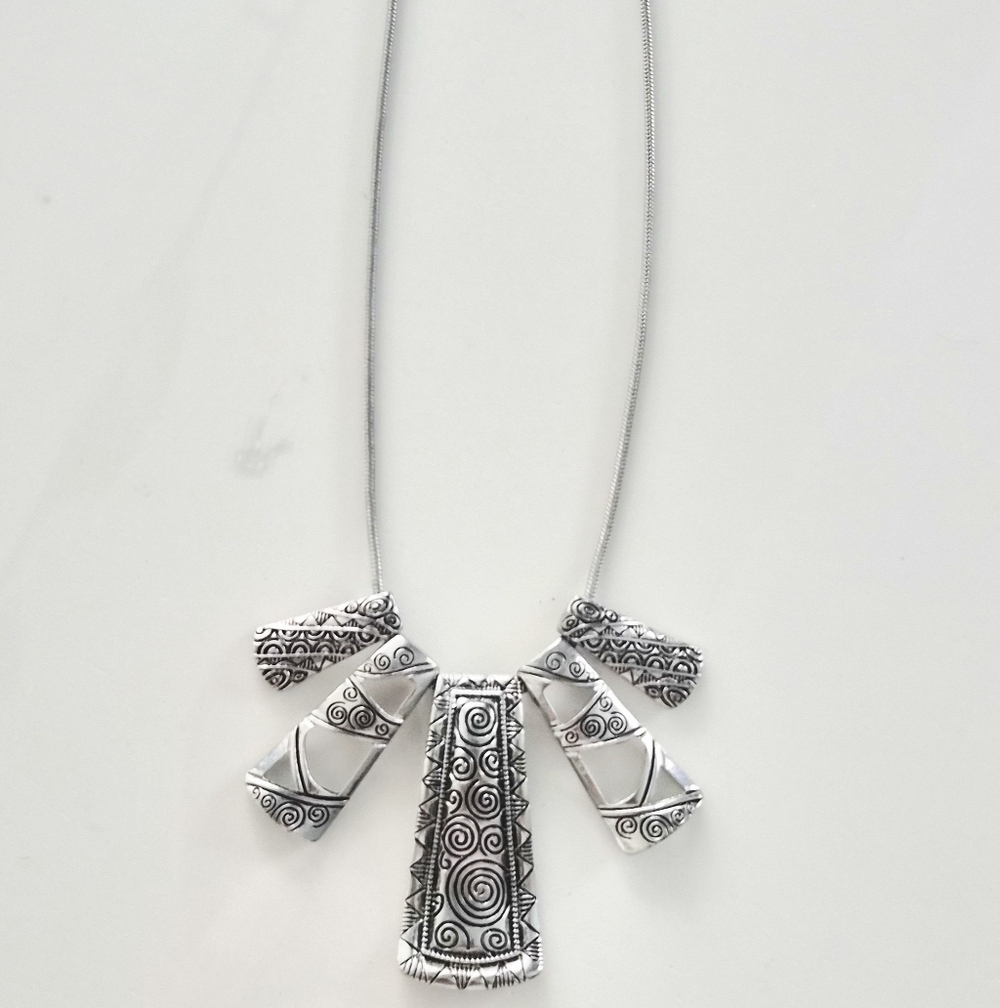 Boho Tribal Statement Necklace Silver Tone Swirl Pendant Adjustable Chain